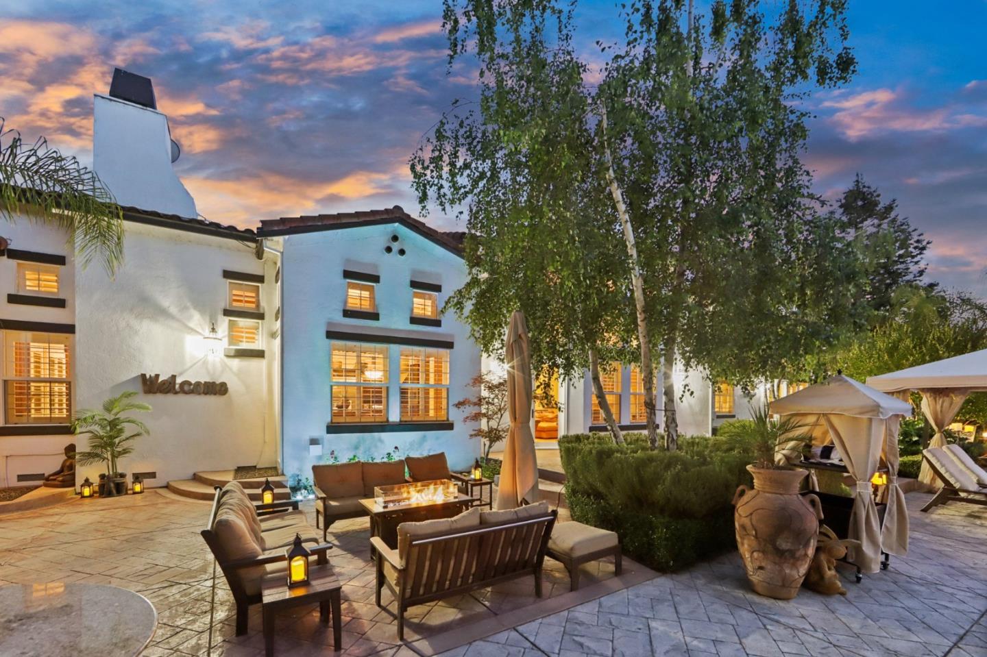 Detail Gallery Image 9 of 39 For 1150 Stony Brook Dr, Hollister,  CA 95023 - 4 Beds | 4 Baths