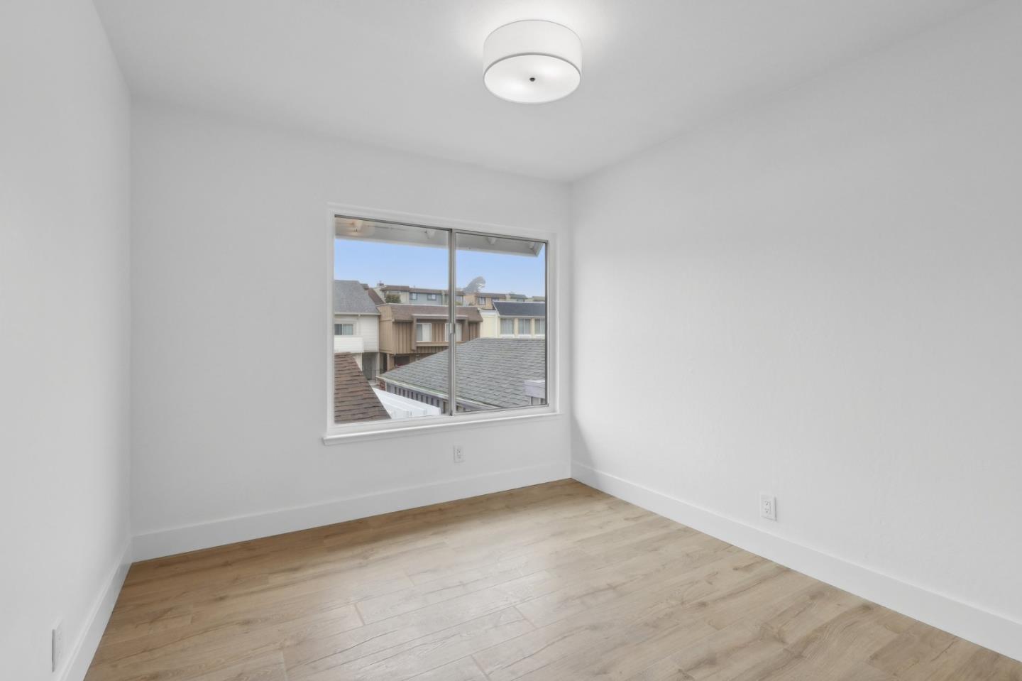 Detail Gallery Image 12 of 35 For 3918 Crofton Way, South San Francisco,  CA 94080 - 4 Beds | 2/1 Baths