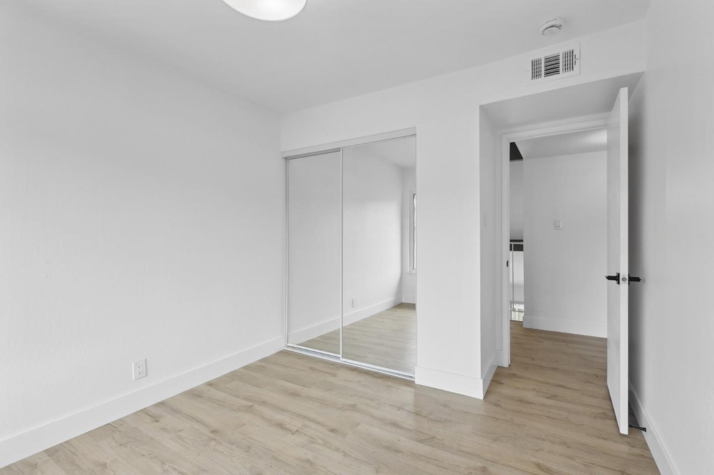 Detail Gallery Image 13 of 35 For 3918 Crofton Way, South San Francisco,  CA 94080 - 4 Beds | 2/1 Baths