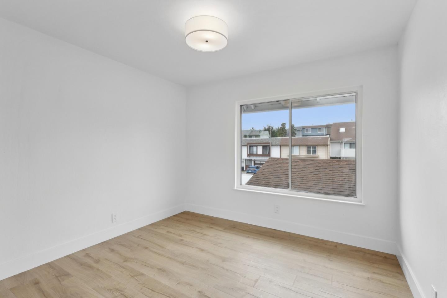 Detail Gallery Image 15 of 35 For 3918 Crofton Way, South San Francisco,  CA 94080 - 4 Beds | 2/1 Baths