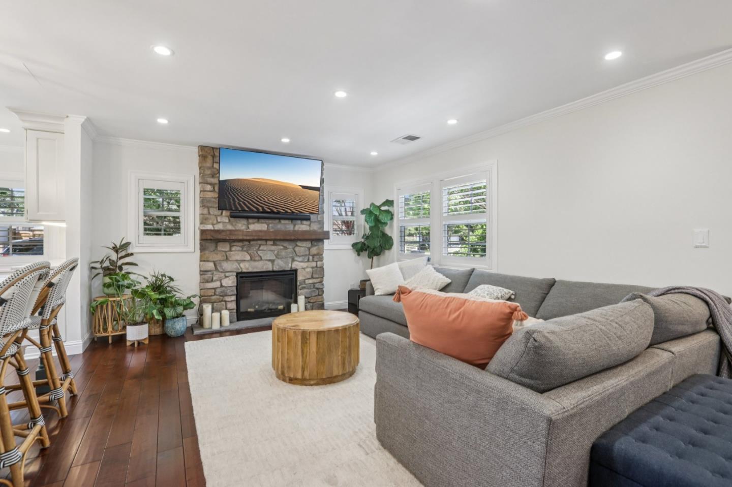 Detail Gallery Image 6 of 45 For 1918 Ellen Ave, San Jose,  CA 95125 - 4 Beds | 3 Baths