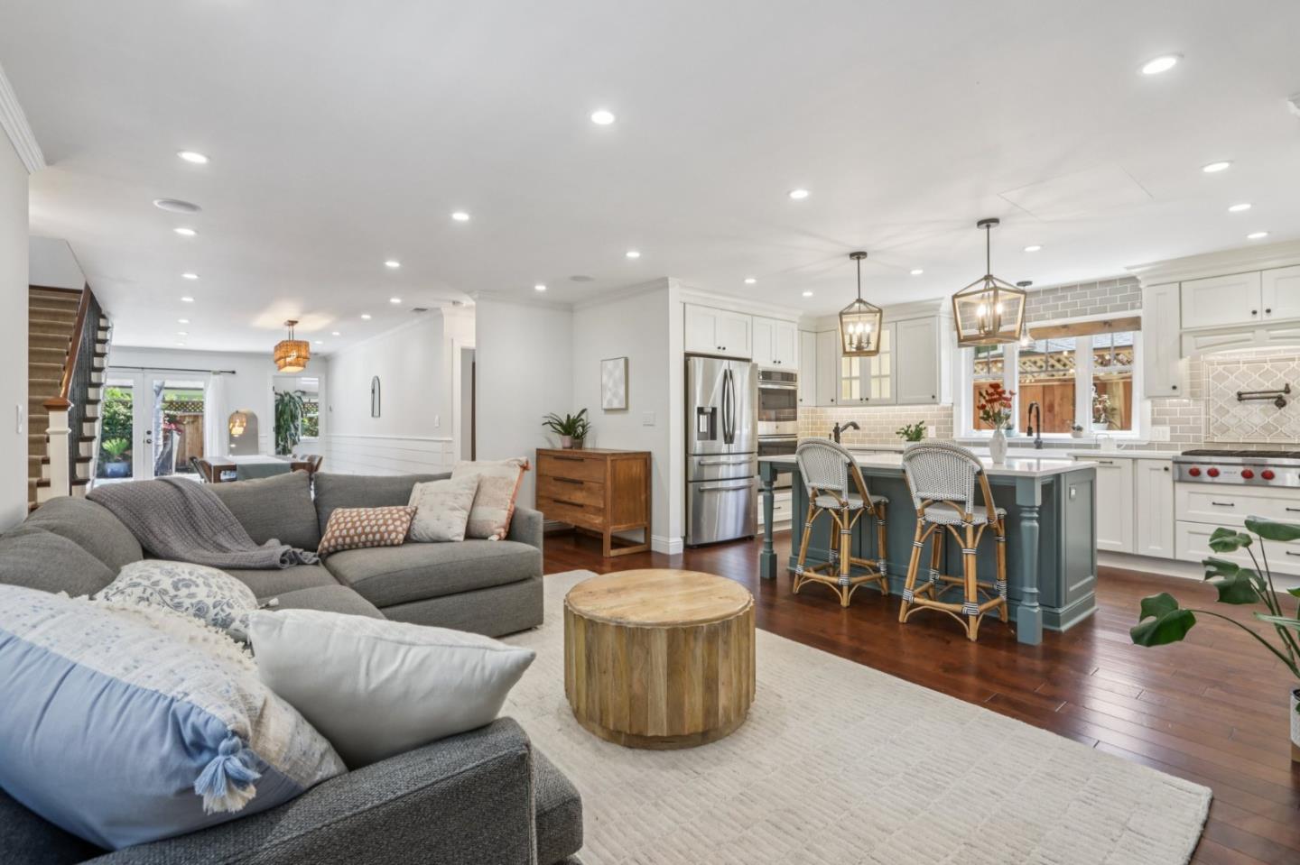 Detail Gallery Image 8 of 45 For 1918 Ellen Ave, San Jose,  CA 95125 - 4 Beds | 3 Baths
