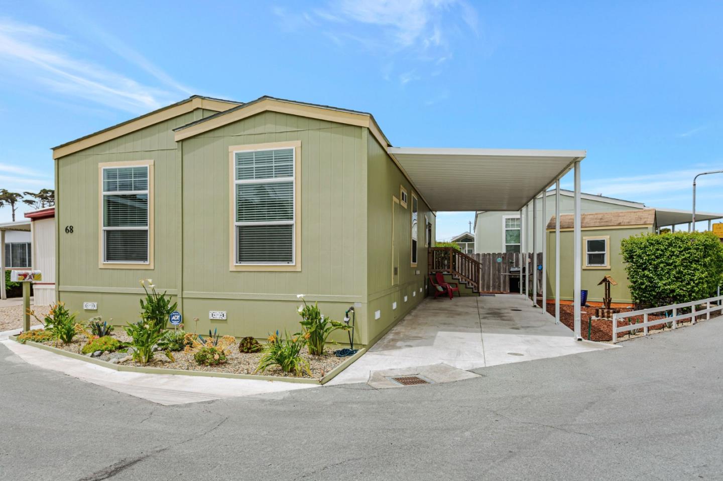 Detail Gallery Image 2 of 32 For 356 Reservation Rd #68,  Marina,  CA 93933 - 3 Beds | 2 Baths