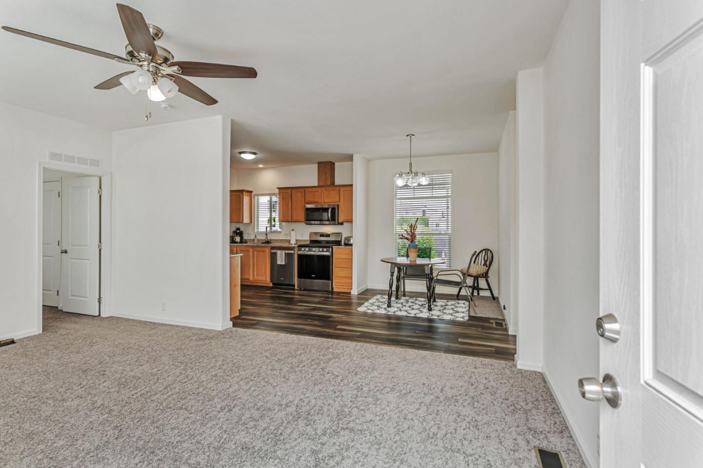 Detail Gallery Image 5 of 32 For 356 Reservation Rd #68,  Marina,  CA 93933 - 3 Beds | 2 Baths