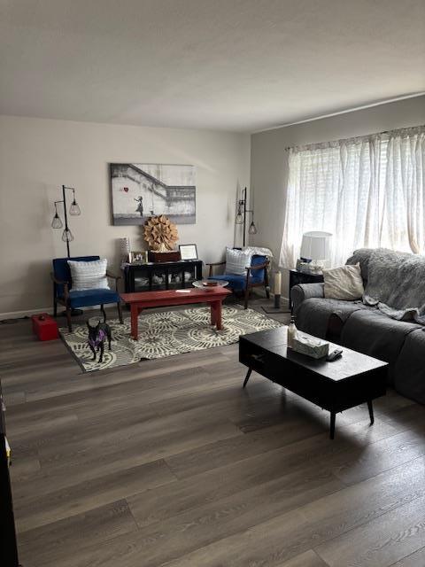 Detail Gallery Image 5 of 12 For 637 Carmelita Dr #22,  Salinas,  CA 93901 - 2 Beds | 2/1 Baths
