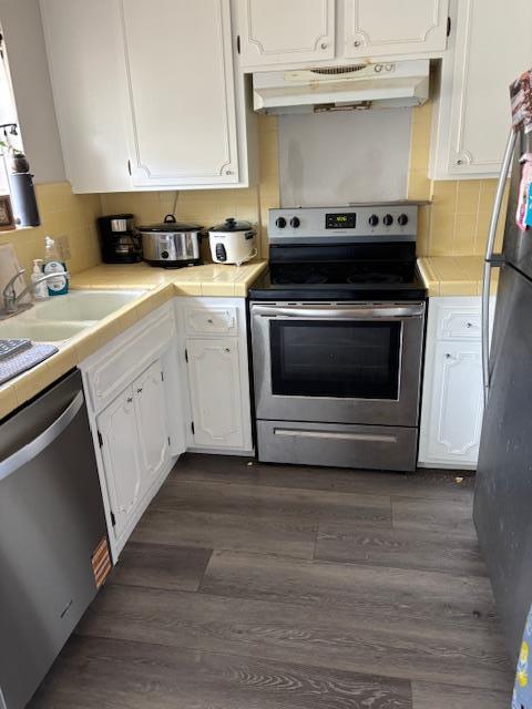 Detail Gallery Image 6 of 12 For 637 Carmelita Dr #22,  Salinas,  CA 93901 - 2 Beds | 2/1 Baths