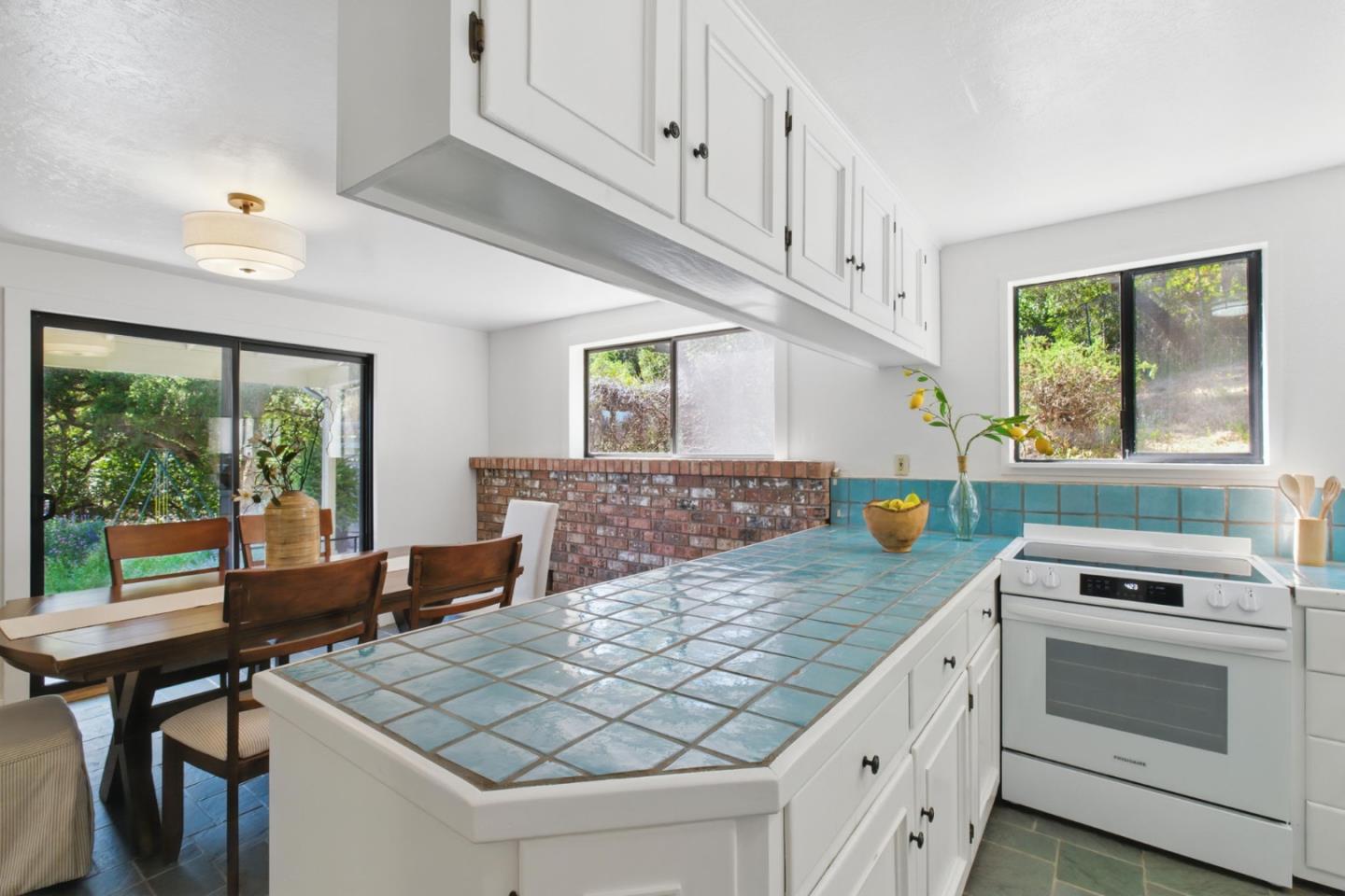 Detail Gallery Image 16 of 65 For 393 Berts Dr, Ben Lomond,  CA 95005 - 3 Beds | 2 Baths