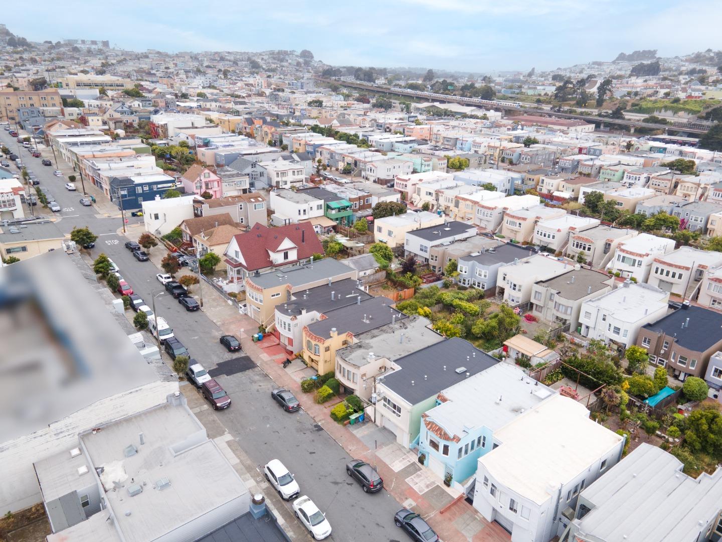 Detail Gallery Image 12 of 12 For 444 Ellington Ave, San Francisco,  CA 94112 - 2 Beds | 1 Baths