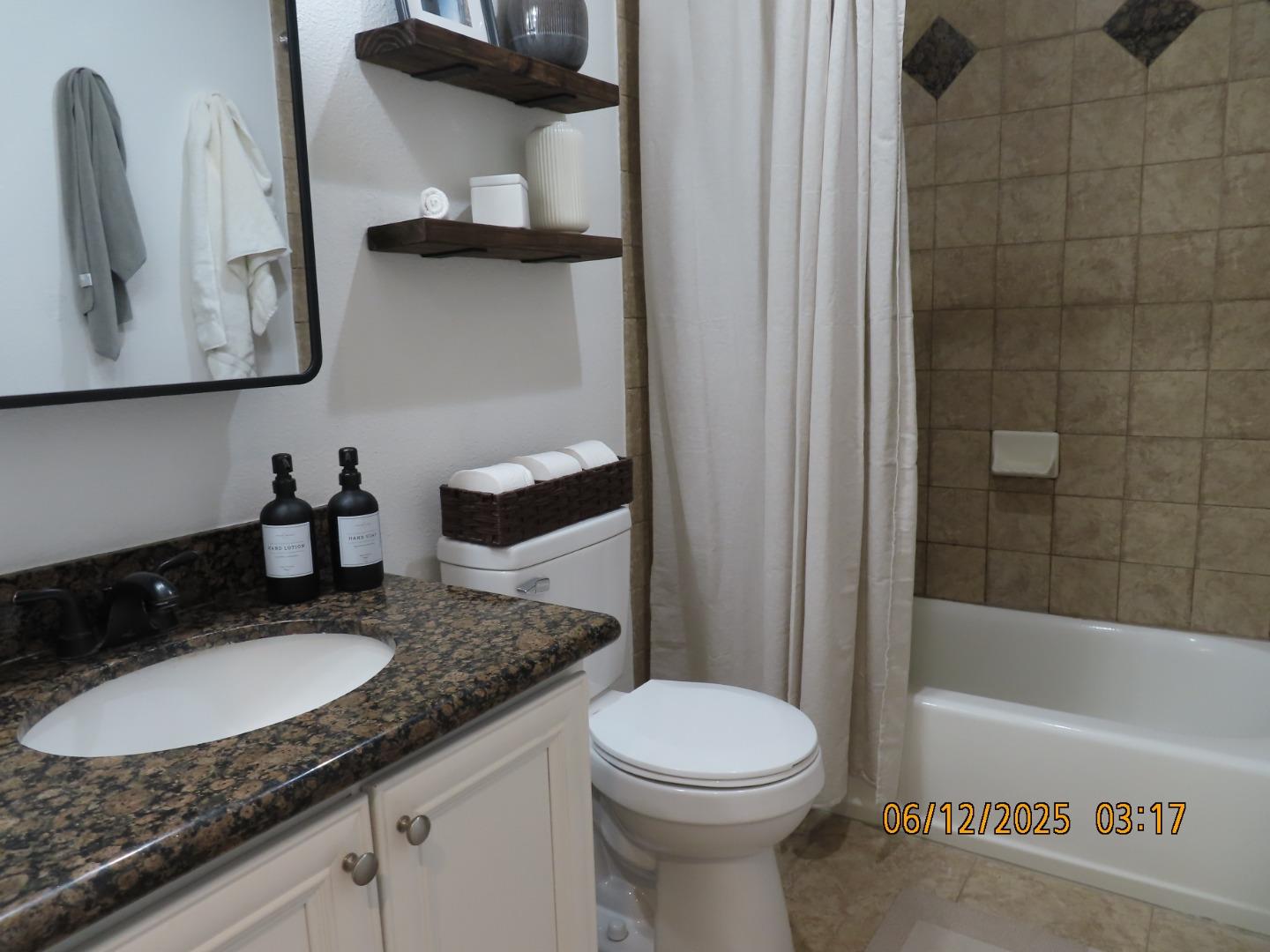 Detail Gallery Image 6 of 9 For 2600 Cortez Dr #6102,  Santa Clara,  CA 95051 - 2 Beds | 1 Baths