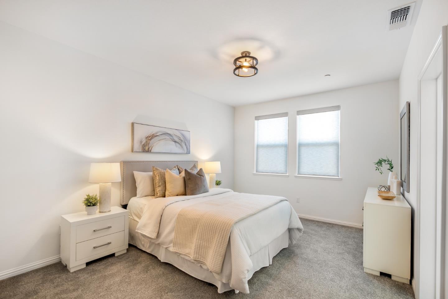 Detail Gallery Image 11 of 24 For 5724 Immersion Loop, San Jose,  CA 95119 - 2 Beds | 2/1 Baths