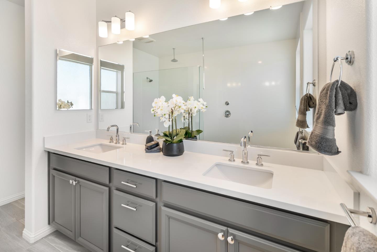 Detail Gallery Image 12 of 24 For 5724 Immersion Loop, San Jose,  CA 95119 - 2 Beds | 2/1 Baths