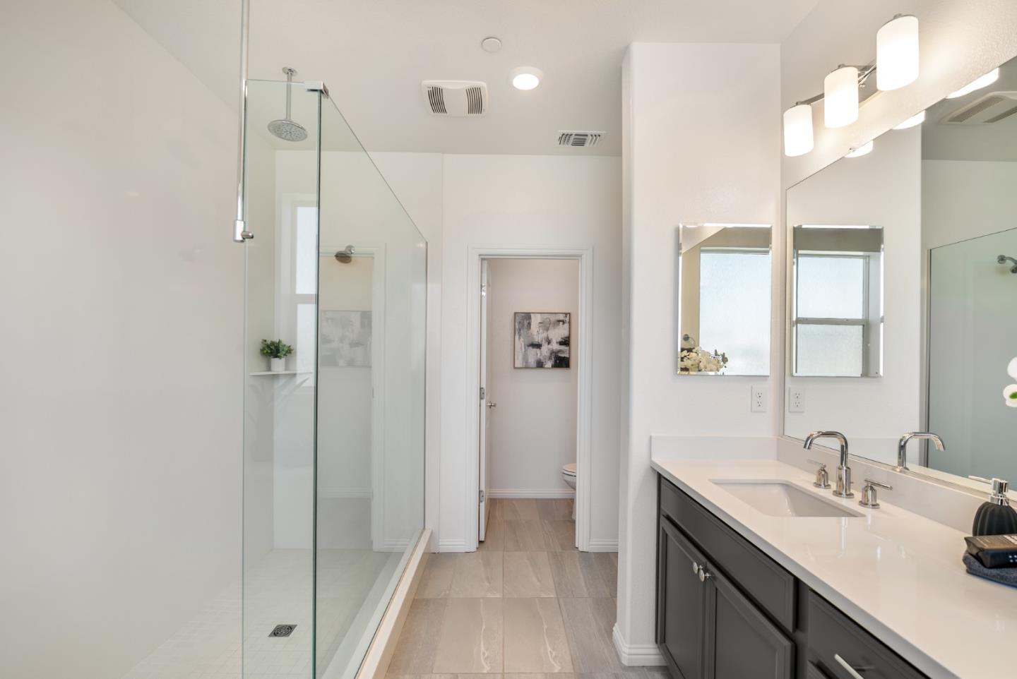 Detail Gallery Image 14 of 24 For 5724 Immersion Loop, San Jose,  CA 95119 - 2 Beds | 2/1 Baths