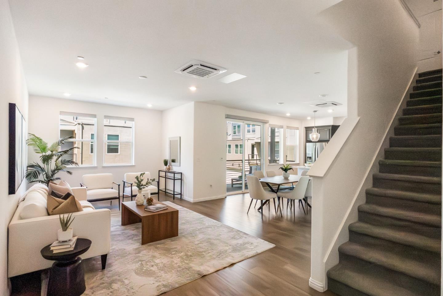 Detail Gallery Image 9 of 24 For 5724 Immersion Loop, San Jose,  CA 95119 - 2 Beds | 2/1 Baths