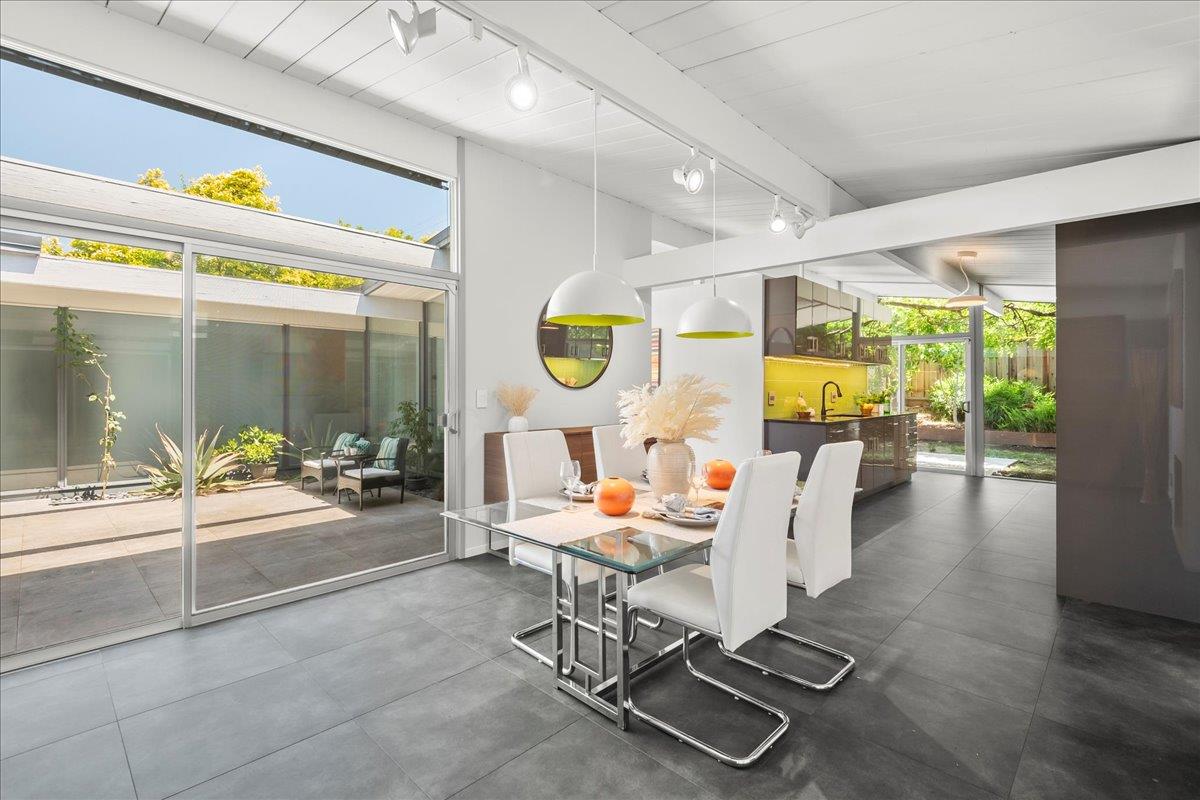 Detail Gallery Image 19 of 45 For 594 W Remington Dr, Sunnyvale,  CA 94087 - 4 Beds | 2 Baths