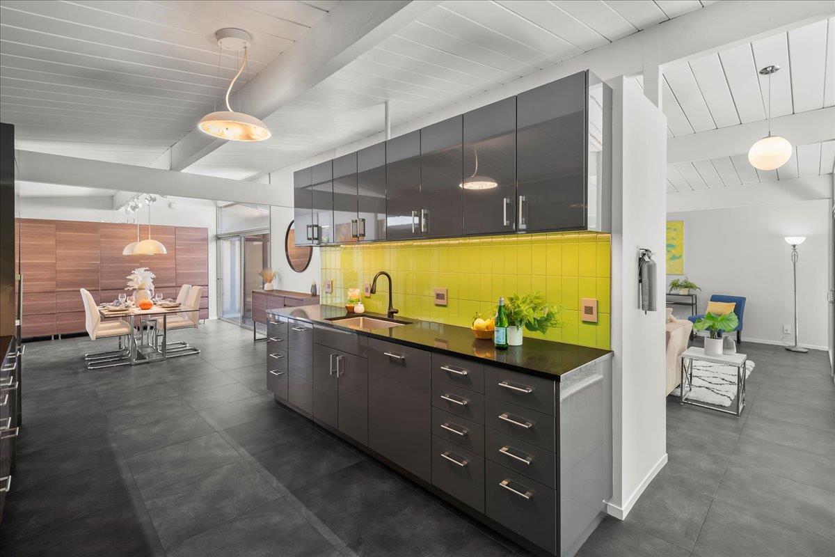 Detail Gallery Image 24 of 45 For 594 W Remington Dr, Sunnyvale,  CA 94087 - 4 Beds | 2 Baths