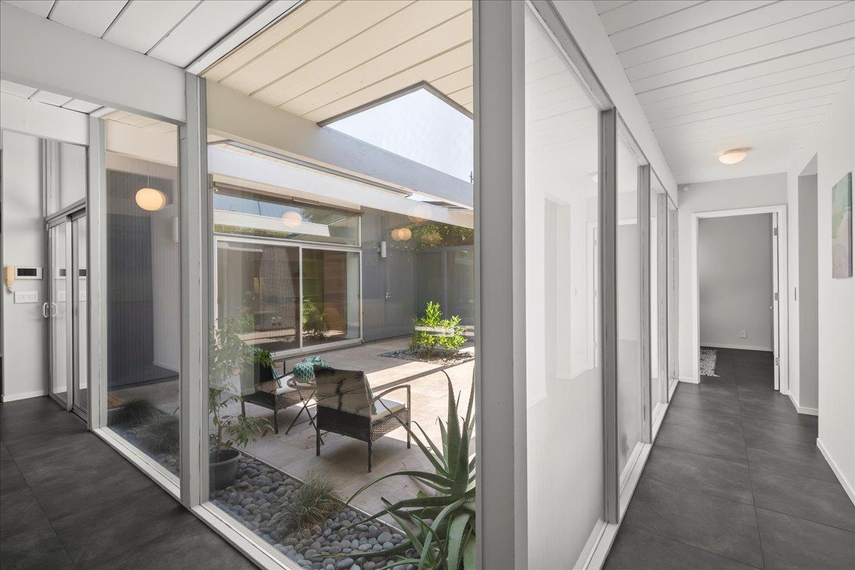 Detail Gallery Image 30 of 45 For 594 W Remington Dr, Sunnyvale,  CA 94087 - 4 Beds | 2 Baths