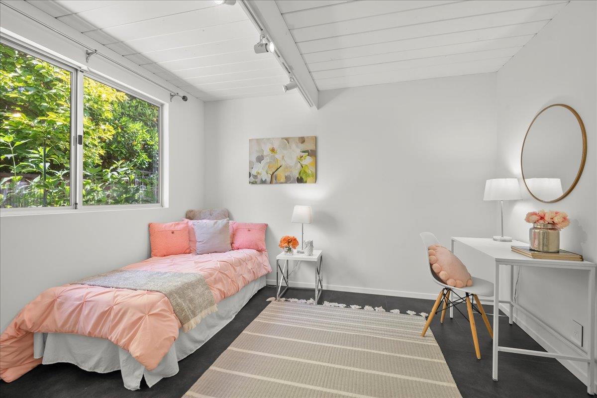 Detail Gallery Image 37 of 45 For 594 W Remington Dr, Sunnyvale,  CA 94087 - 4 Beds | 2 Baths