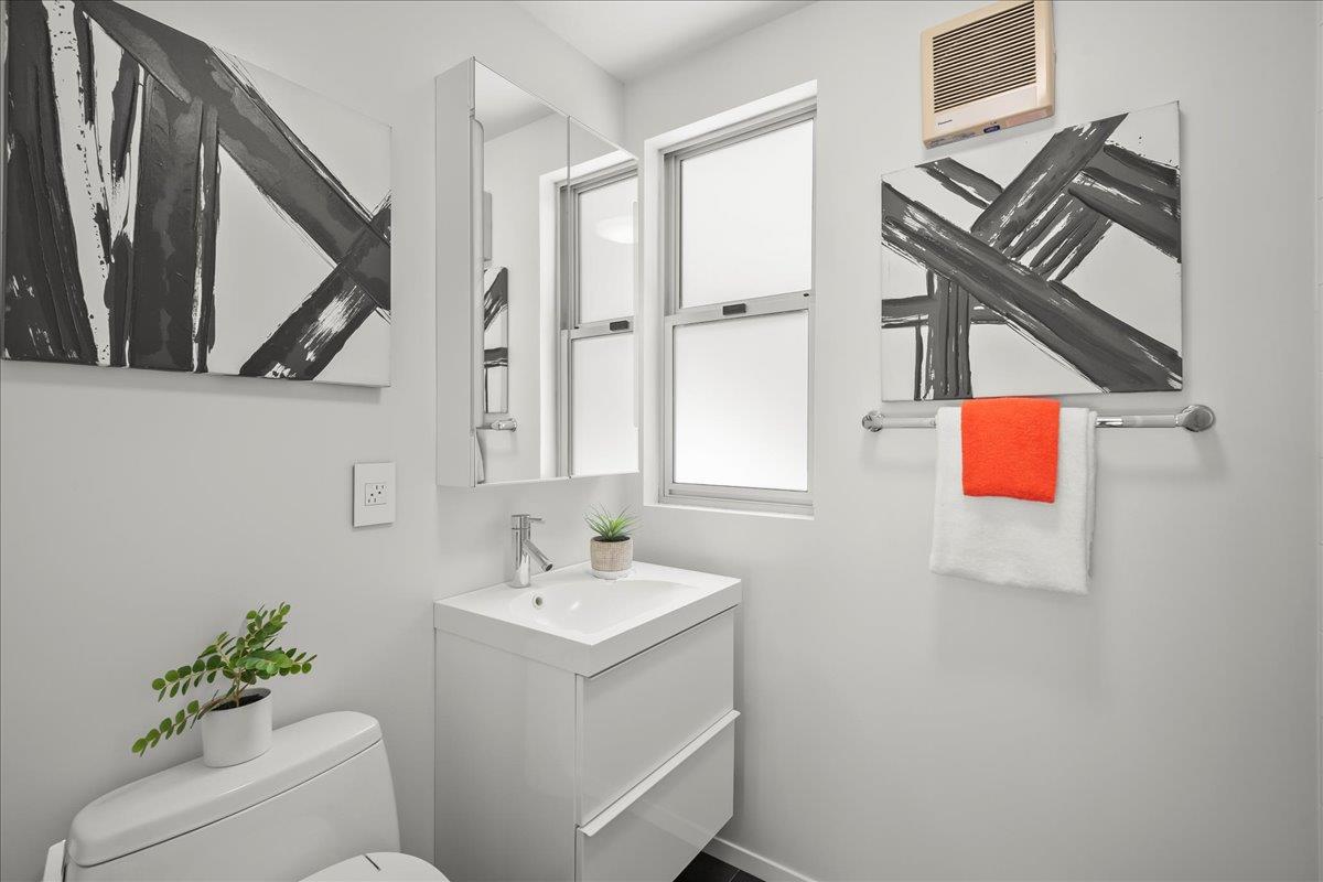 Detail Gallery Image 39 of 45 For 594 W Remington Dr, Sunnyvale,  CA 94087 - 4 Beds | 2 Baths