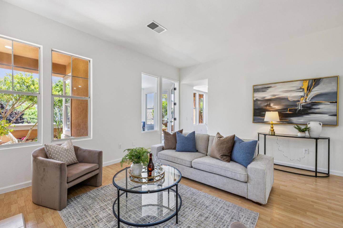 Detail Gallery Image 12 of 90 For 5365 Silver Knoll Ct, San Jose,  CA 95138 - 2 Beds | 2 Baths