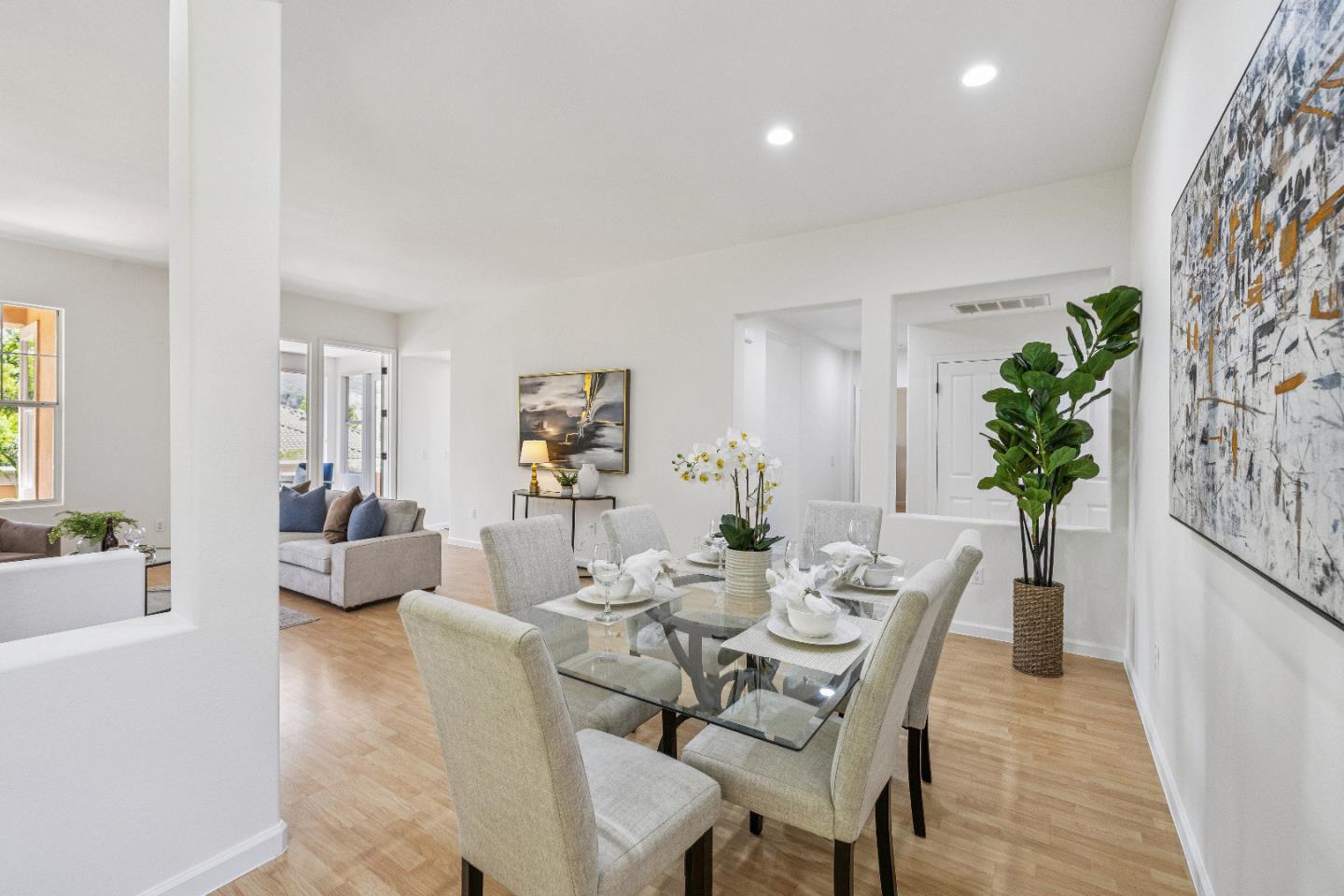 Detail Gallery Image 19 of 90 For 5365 Silver Knoll Ct, San Jose,  CA 95138 - 2 Beds | 2 Baths