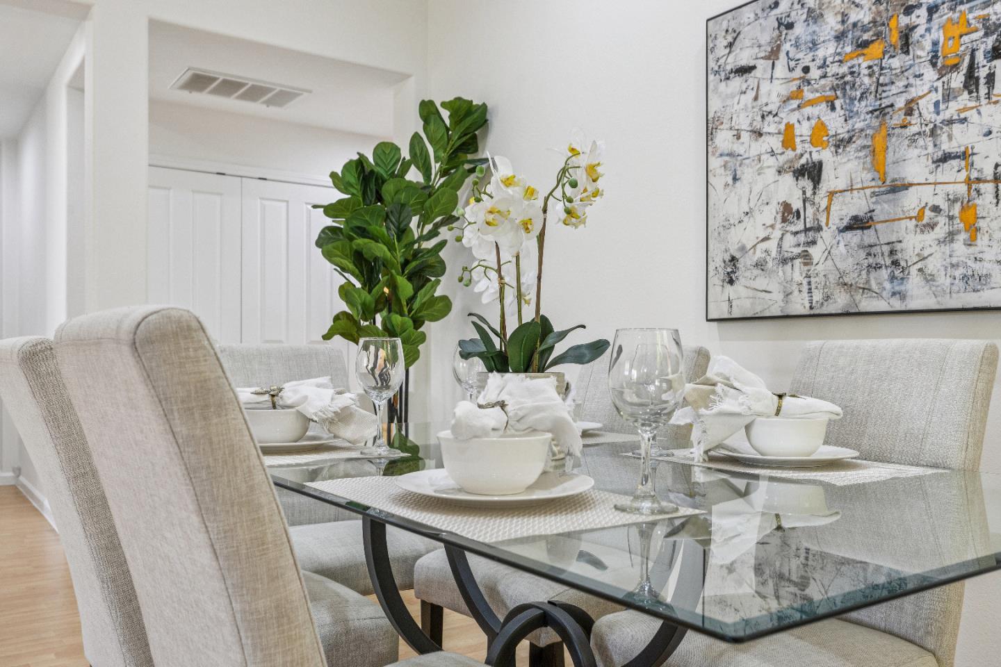 Detail Gallery Image 20 of 90 For 5365 Silver Knoll Ct, San Jose,  CA 95138 - 2 Beds | 2 Baths