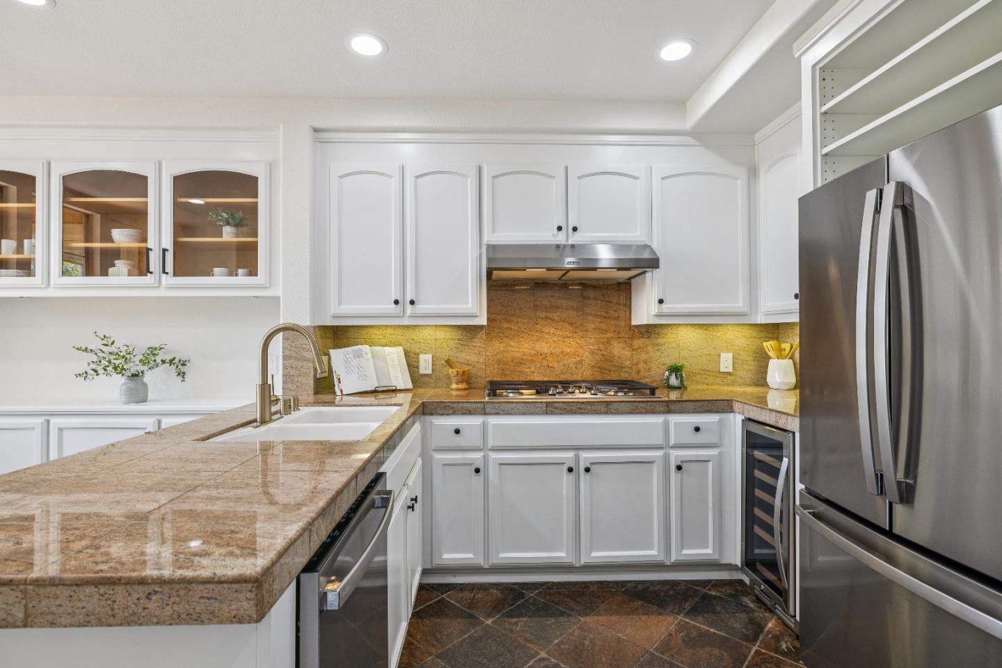 Detail Gallery Image 33 of 90 For 5365 Silver Knoll Ct, San Jose,  CA 95138 - 2 Beds | 2 Baths