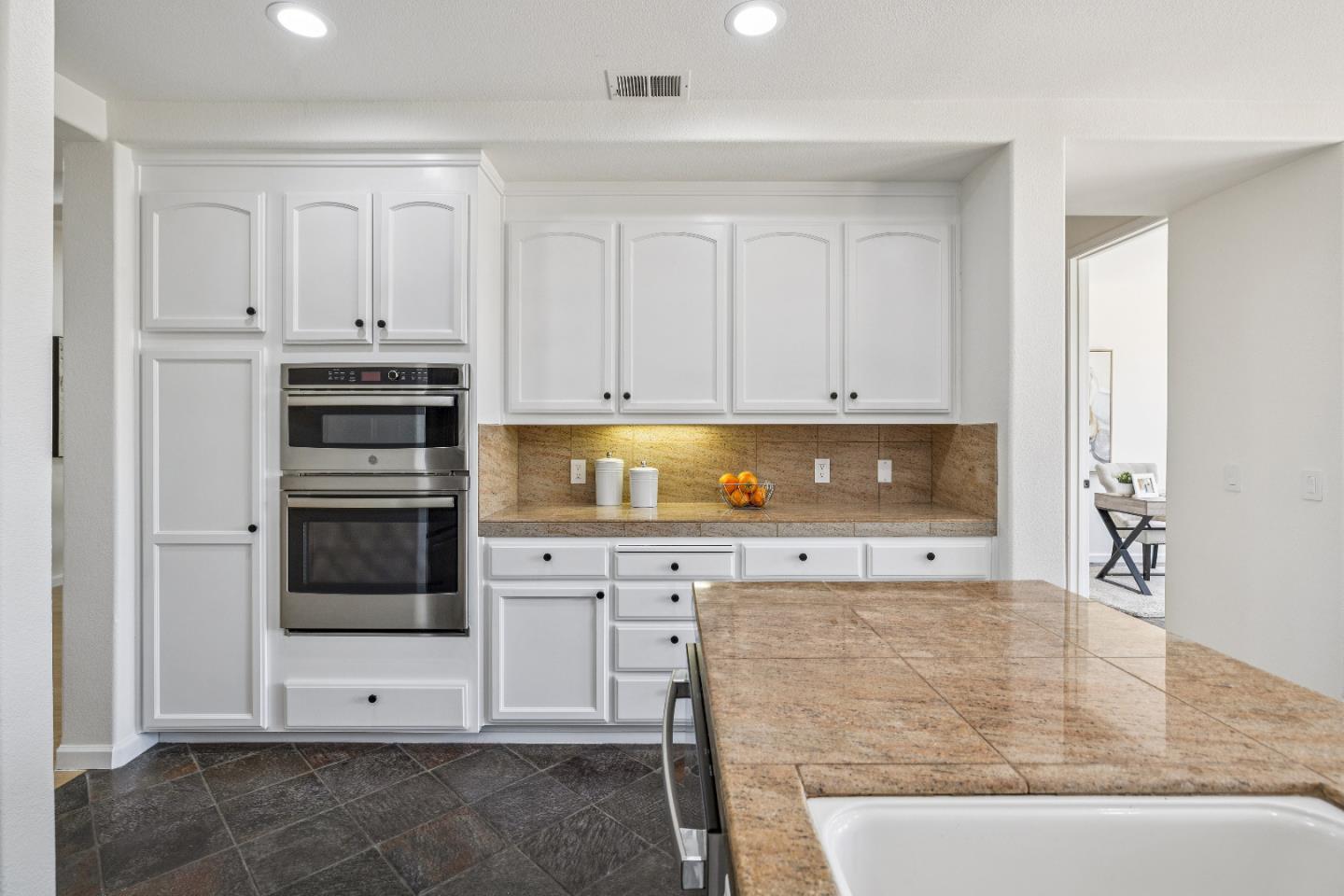 Detail Gallery Image 38 of 90 For 5365 Silver Knoll Ct, San Jose,  CA 95138 - 2 Beds | 2 Baths