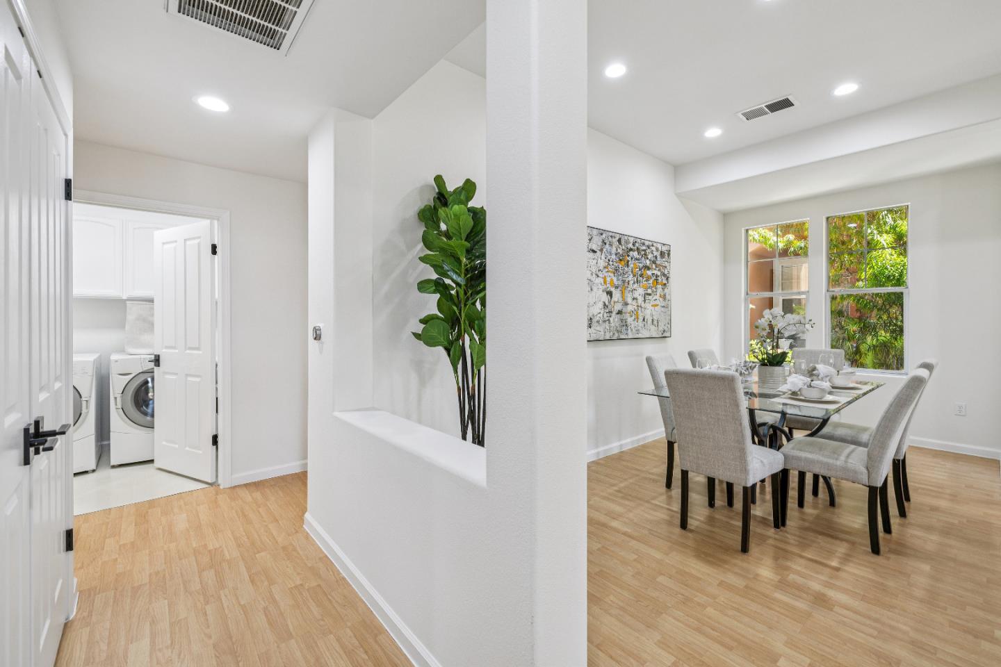 Detail Gallery Image 41 of 90 For 5365 Silver Knoll Ct, San Jose,  CA 95138 - 2 Beds | 2 Baths