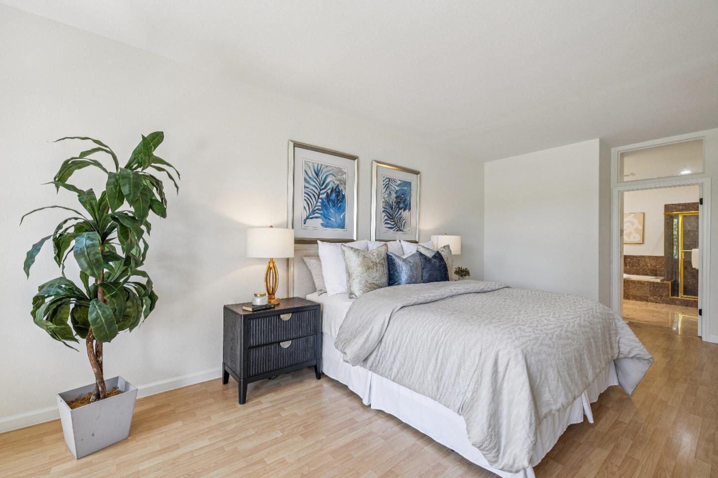 Detail Gallery Image 47 of 90 For 5365 Silver Knoll Ct, San Jose,  CA 95138 - 2 Beds | 2 Baths