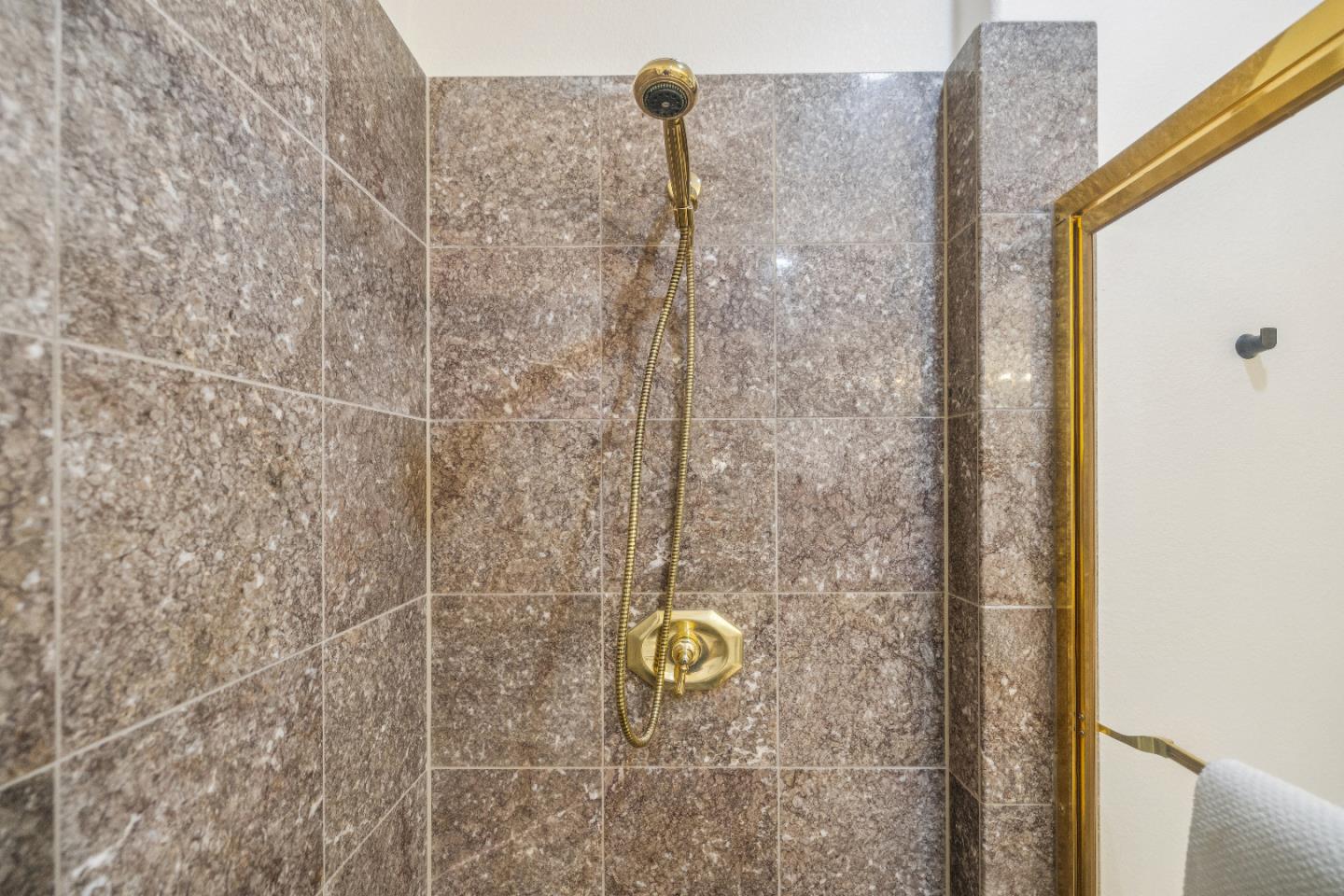 Detail Gallery Image 56 of 90 For 5365 Silver Knoll Ct, San Jose,  CA 95138 - 2 Beds | 2 Baths