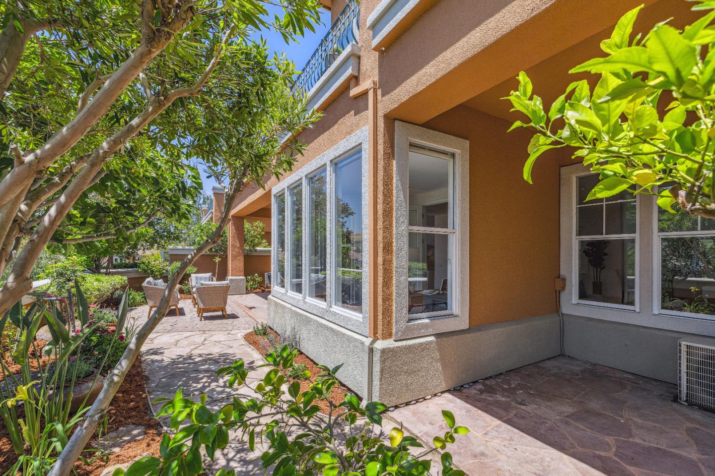 Detail Gallery Image 68 of 90 For 5365 Silver Knoll Ct, San Jose,  CA 95138 - 2 Beds | 2 Baths