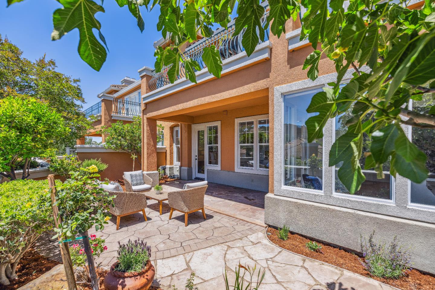 Detail Gallery Image 72 of 90 For 5365 Silver Knoll Ct, San Jose,  CA 95138 - 2 Beds | 2 Baths