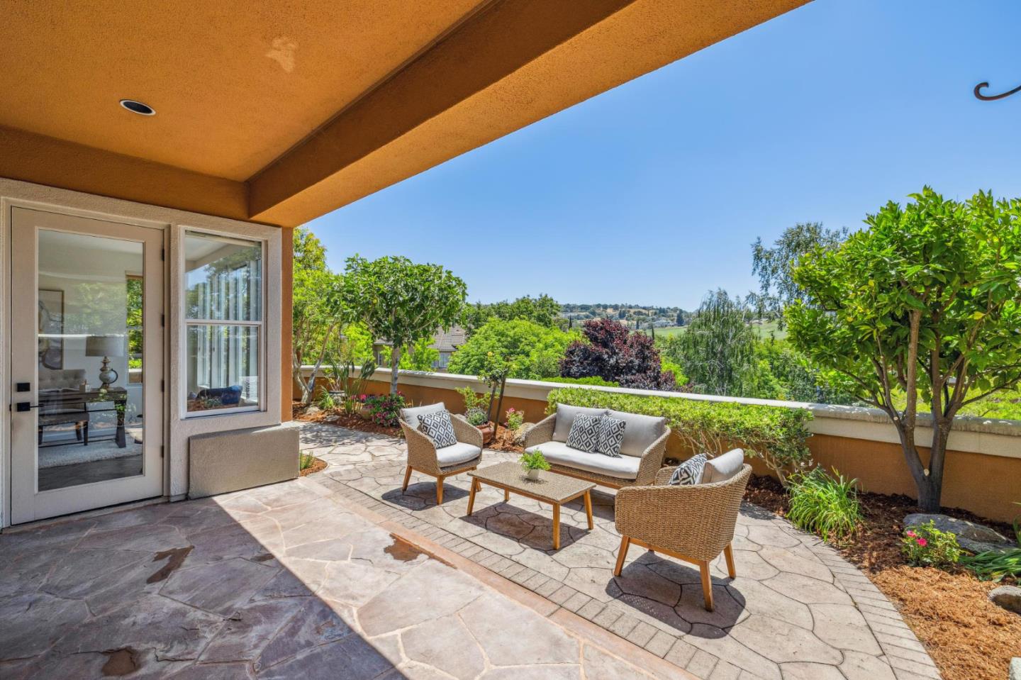 Detail Gallery Image 75 of 90 For 5365 Silver Knoll Ct, San Jose,  CA 95138 - 2 Beds | 2 Baths