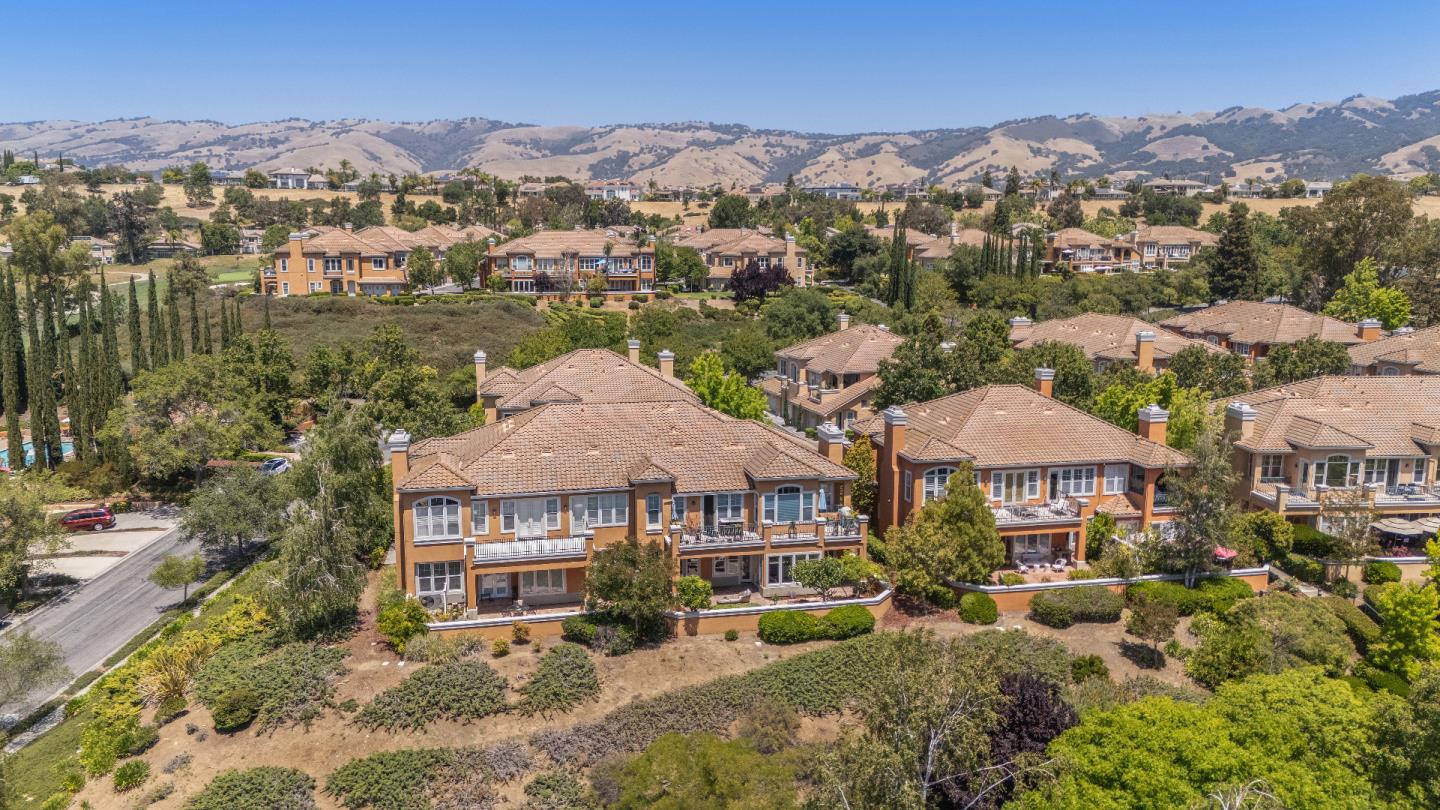 Detail Gallery Image 83 of 90 For 5365 Silver Knoll Ct, San Jose,  CA 95138 - 2 Beds | 2 Baths