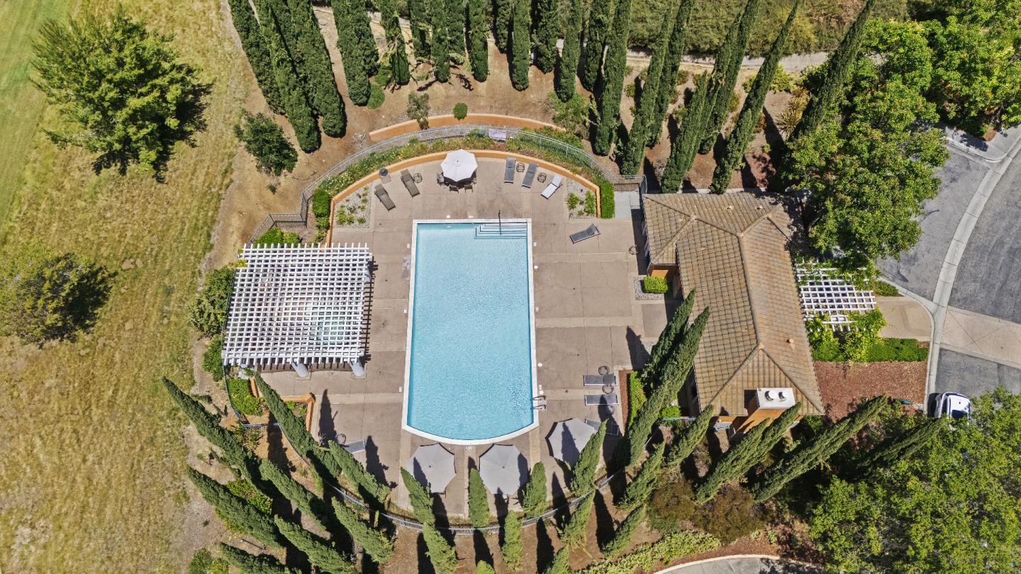 Detail Gallery Image 85 of 90 For 5365 Silver Knoll Ct, San Jose,  CA 95138 - 2 Beds | 2 Baths