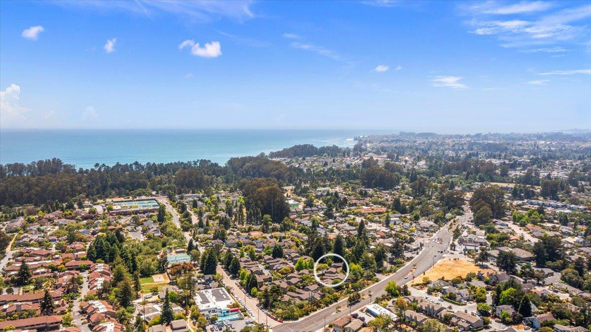 Detail Gallery Image 2 of 31 For 6109 Sheraton Pl, Aptos,  CA 95003 - 3 Beds | 2/1 Baths
