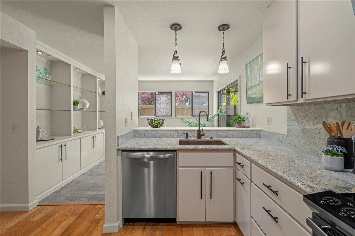 Detail Gallery Image 7 of 31 For 6109 Sheraton Pl, Aptos,  CA 95003 - 3 Beds | 2/1 Baths