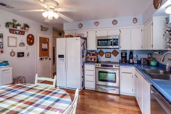 Detail Gallery Image 14 of 29 For 1344 Tofts Dr, San Jose,  CA 95131 - 3 Beds | 2 Baths