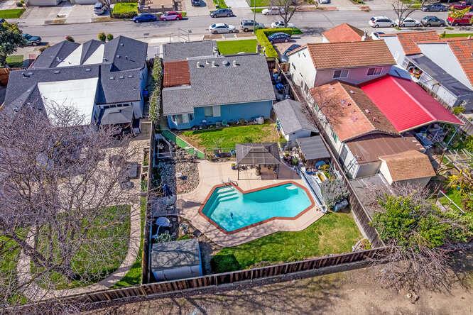 Detail Gallery Image 6 of 29 For 1344 Tofts Dr, San Jose,  CA 95131 - 3 Beds | 2 Baths