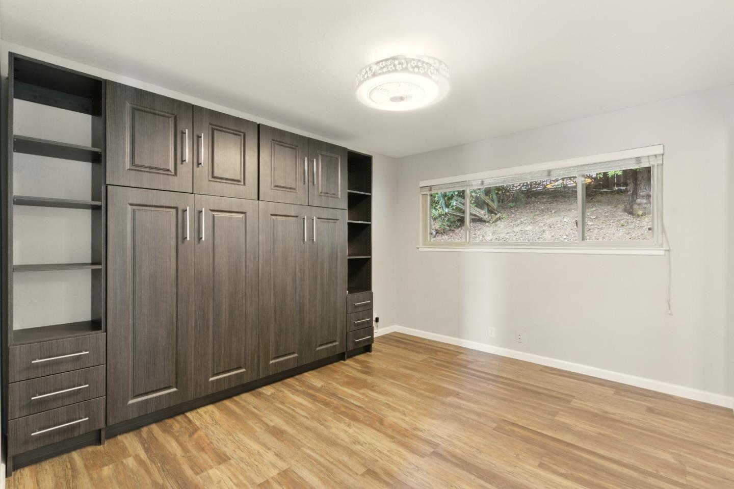 Detail Gallery Image 25 of 43 For 18009 Laird Ct, Castro Valley,  CA 94546 - 3 Beds | 3 Baths