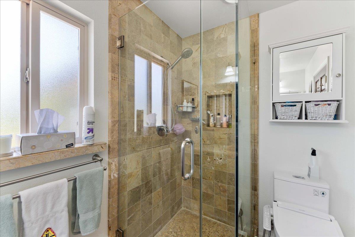 Detail Gallery Image 21 of 28 For 1300 Patio Dr, Campbell,  CA 95008 - 3 Beds | 2/1 Baths