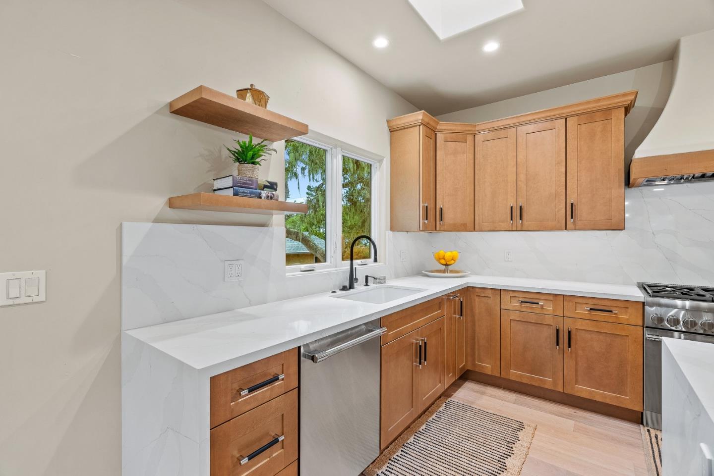 Detail Gallery Image 13 of 33 For 2869 Forest Lodge Rd, Pebble Beach,  CA 93953 - 3 Beds | 3 Baths