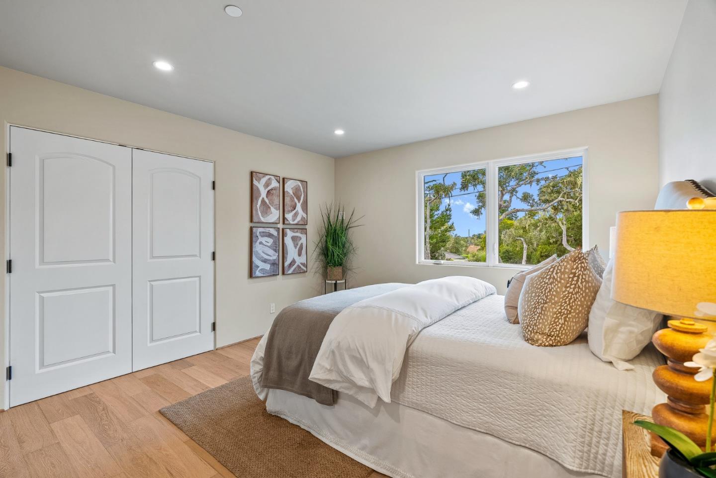 Detail Gallery Image 17 of 33 For 2869 Forest Lodge Rd, Pebble Beach,  CA 93953 - 3 Beds | 3 Baths