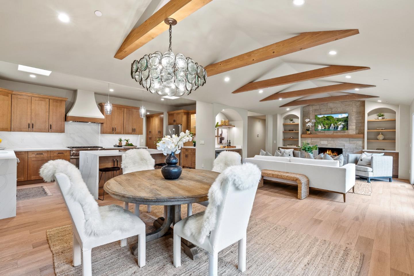 Detail Gallery Image 7 of 33 For 2869 Forest Lodge Rd, Pebble Beach,  CA 93953 - 3 Beds | 3 Baths
