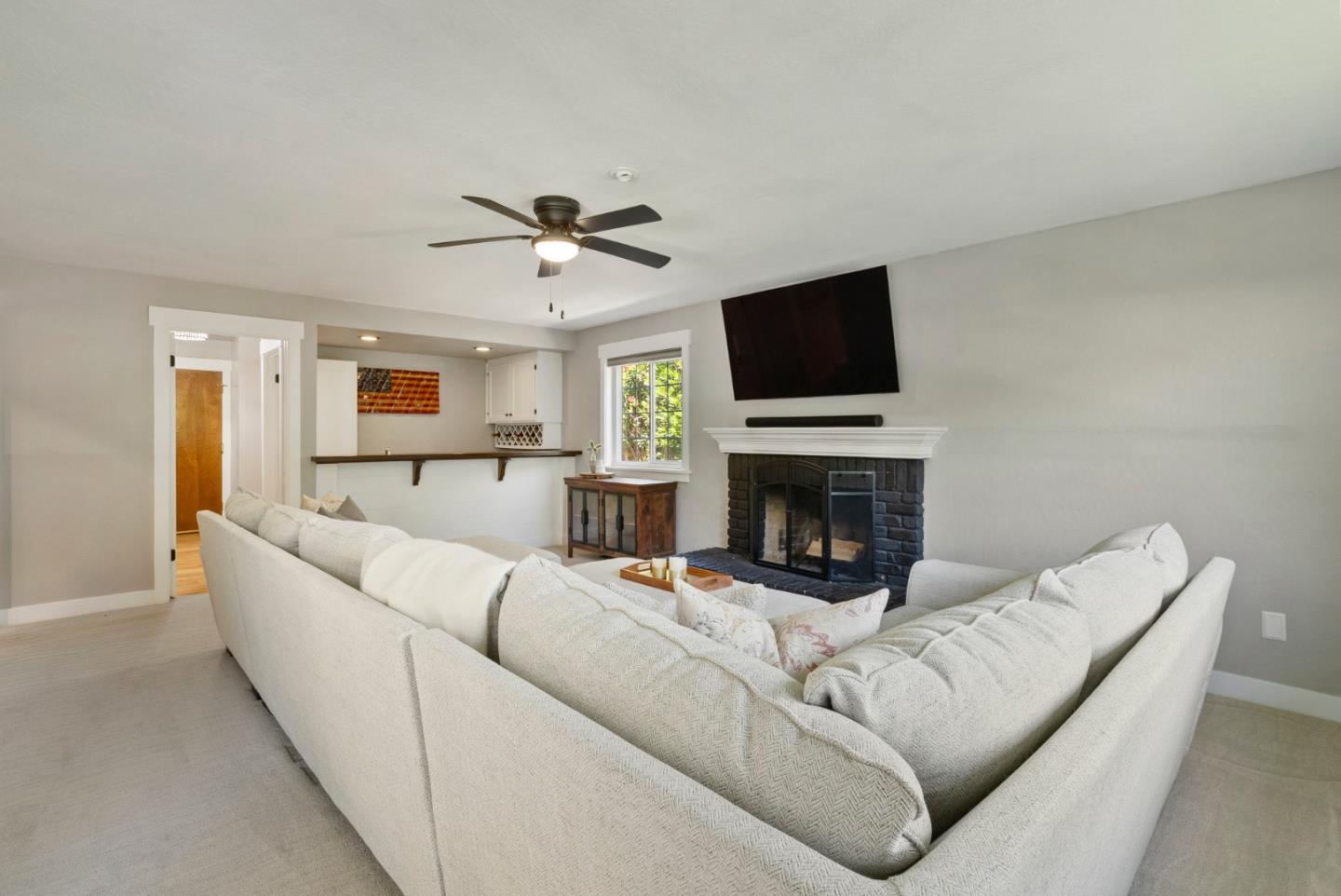 Detail Gallery Image 25 of 72 For 105 Rays Cir, Hollister,  CA 95023 - 4 Beds | 2/1 Baths