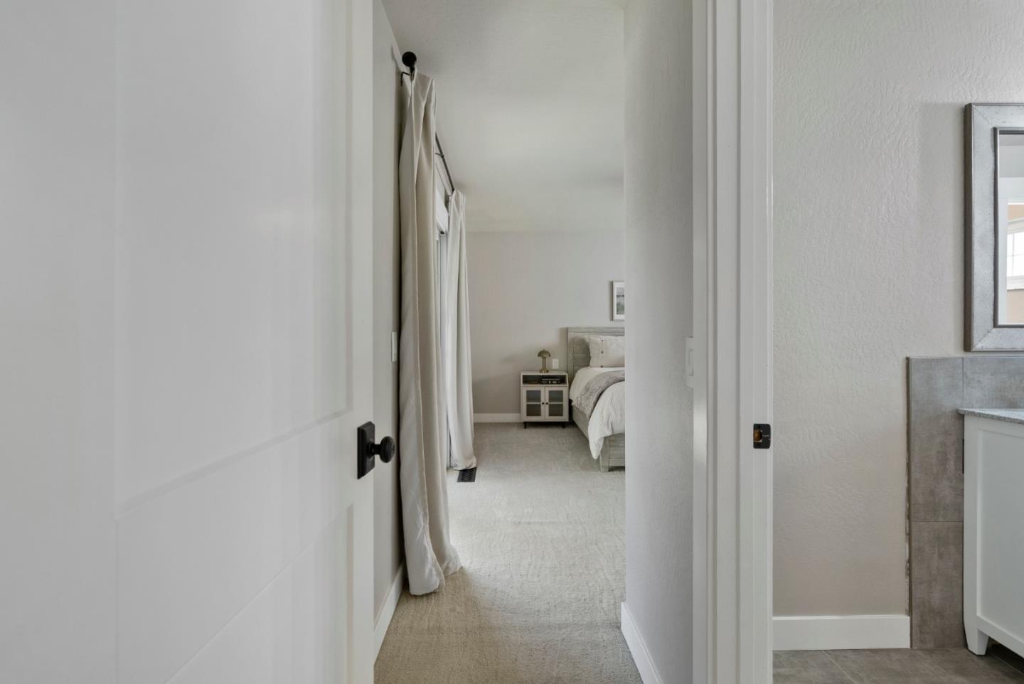 Detail Gallery Image 42 of 72 For 105 Rays Cir, Hollister,  CA 95023 - 4 Beds | 2/1 Baths