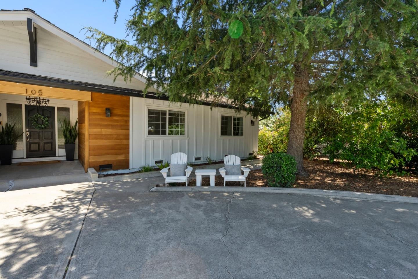 Detail Gallery Image 6 of 72 For 105 Rays Cir, Hollister,  CA 95023 - 4 Beds | 2/1 Baths