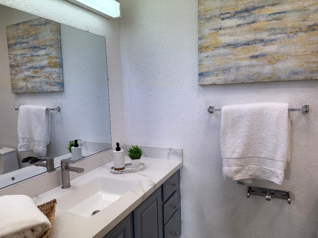 Detail Gallery Image 17 of 30 For 900 Hillside Blvd, Daly City,  CA 94014 - 4 Beds | 3 Baths