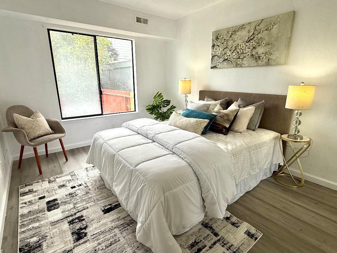 Detail Gallery Image 26 of 30 For 900 Hillside Blvd, Daly City,  CA 94014 - 4 Beds | 3 Baths