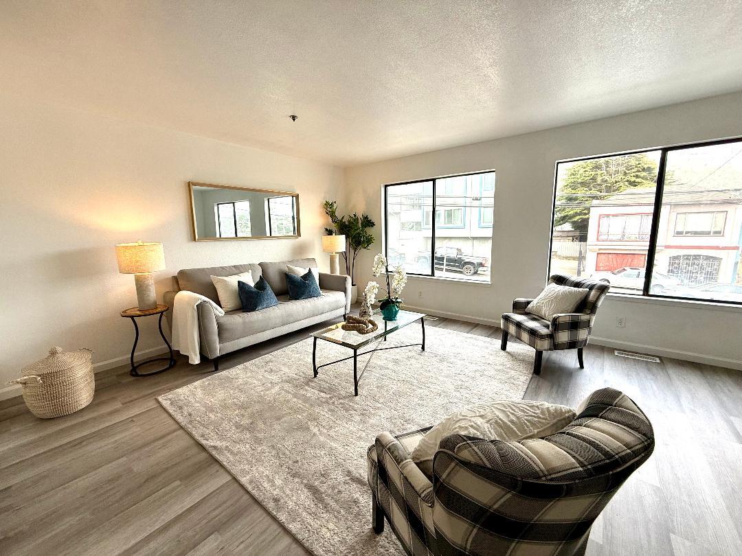 Detail Gallery Image 4 of 30 For 900 Hillside Blvd, Daly City,  CA 94014 - 4 Beds | 3 Baths